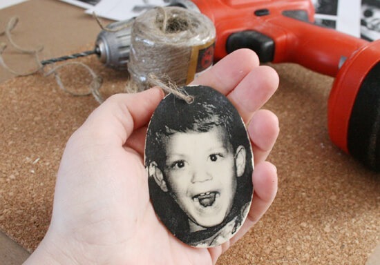 Great little name tags with the pic of the recipient. Can put tags on the tree as ornaments when gift is opened!