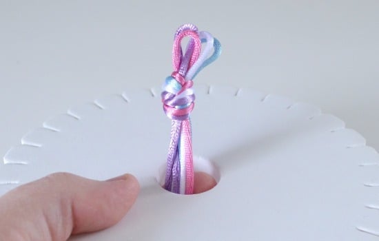 Learn the basic 8 strand Kumihimo braid