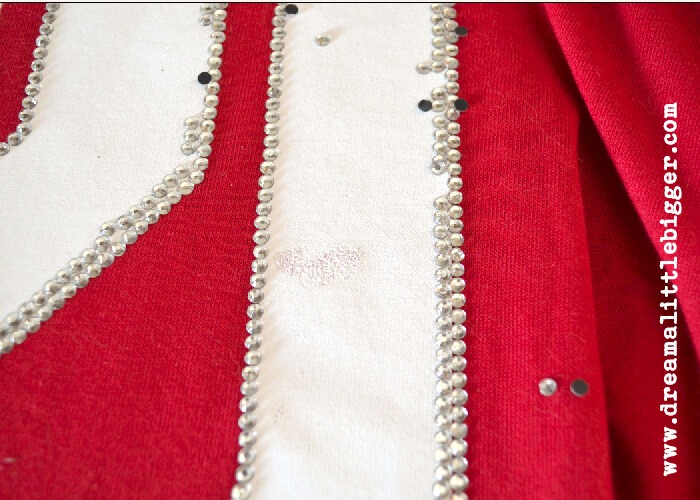 005-rhinestonesportstee-dreamalittlebigger