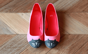 These DIY projects for cat lovers will keep you in style and in smiles! So much fun and totally purrfect!