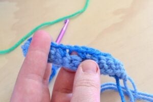 Moss is Boss. Learn the moss crochet stitch! If you can single crochet you can do it!