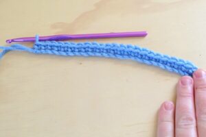 Moss is Boss. Learn the moss crochet stitch! If you can single crochet you can do it!