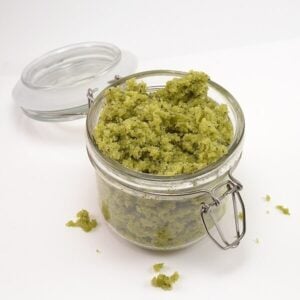 DIY green tea scrub with matcha! Great for clearing acne and making skin feel tight and smooth!
