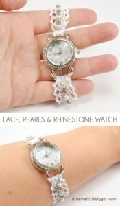 This totally simple watch DIY is totally stunning! In love with the lace, pearls and rhinestones!