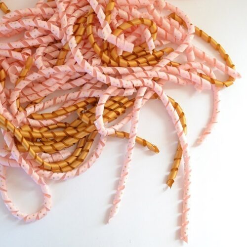 How to Curl Ribbons ⋆ Dream a Little Bigger