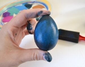 Make some galaxy Easter eggs that are out of this world!