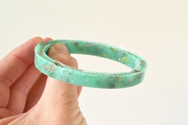 Crafting with resin rarely produces perfect edges. Learn how to smooth them out quickly!