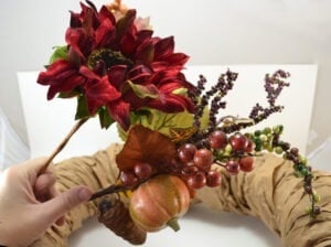 Recycle brown paper and make a fabulous brown paper bag wreath to decorate as you please. It's the perfect Autumn wreath!