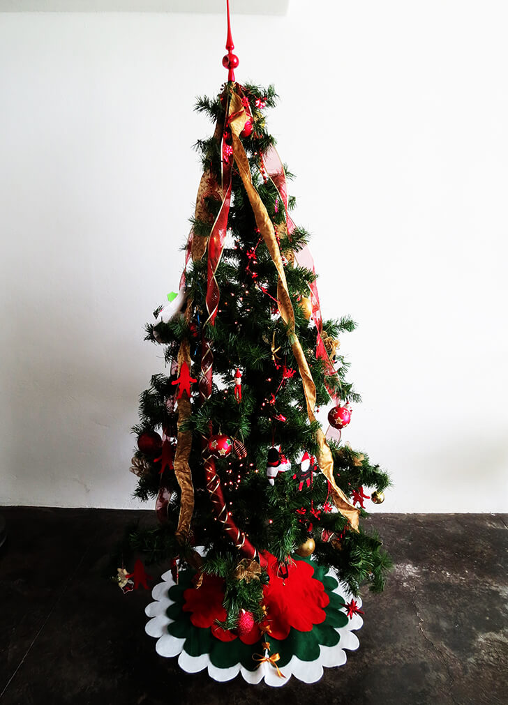 How to make a nosew Christmas tree skirt Dream a Little Bigger