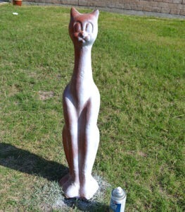 Use a statue to make a Homemade Cat Scratcher. It's easy and can fit in seamlessly with your decor!