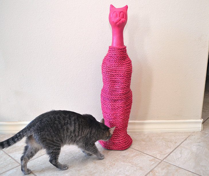 Use a statue to make a Homemade Cat Scratcher. It's easy and can fit in seamlessly with your decor!
