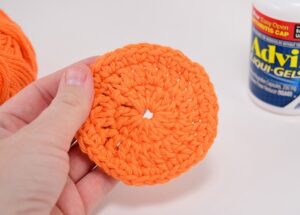 These crochet cotton rounds are just as soft on your face as store bought but they are reusable. Go green! Go crochet!