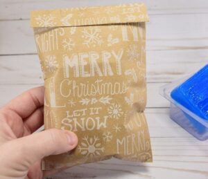 Learn how to make soap on rope. It's so easy and makes a nifty little gift!