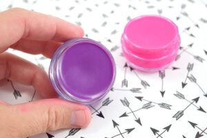 Make bright, vibrant petroleum jelly lip gloss at home that gives your lips the perfect amount of tint!