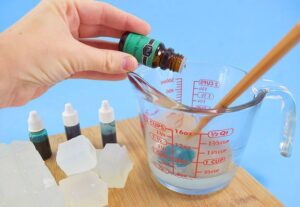 Don't have time to soak in the bath? These 10 minute epsom salt soaps are just what you need to soothe sore muscles in the shower!