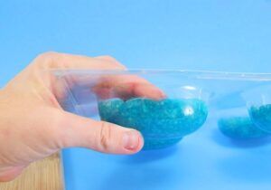 Don't have time to soak in the bath? These 10 minute epsom salt soaps are just what you need to soothe sore muscles in the shower!