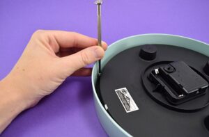 All good things take time, but not necessarily a ton of it! This 10 minute super simple decoupage personalized clock is a great DIY!