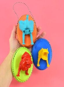 Fun and colorful, these faux taxidermy Christmas ornaments are the perfect way to add a little cute and quirky to your Christmas tree!