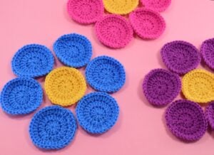 Crochet in the round without that big hole in the middle by using a magic ring to start. Learn how to make this magic loop for neat centers!