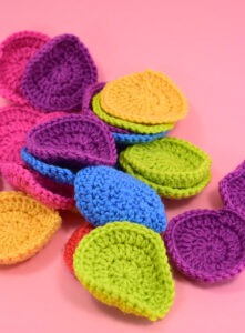 Crochet in the round without that big hole in the middle by using a magic ring to start. Learn how to make this magic loop for neat centers!