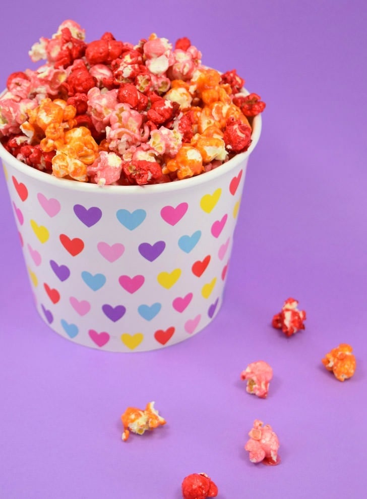 This crispy and sweet Jello popcorn is such a treat and so easy to make. You had me at no candy thermometer needed!