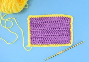 Hate when you finish a crochet project to see wonky edges? A single crochet border edge is all it takes for a clean, simple finish on your crochet projects!