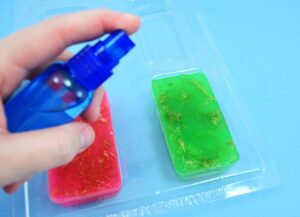 If you love loofah soap but it's a bit to harsh for your skin, try this exfoliating loose loofah soap, instead. It's super refreshing and not so coarse.