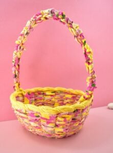 Ever wanted to make an Easter basket from scratch? This DIY woven Easter basket is gorgeous, not too difficult to make and can be made in YOUR PERFECT colors!