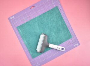 Always wanted your own personalized leather notebook? It turns out they are SUPER easy to make. Check it out!