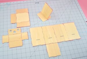 Use your Cricut Maker to make a wooden tool holder for everything CRICUT. Isn't that so amazing? :)