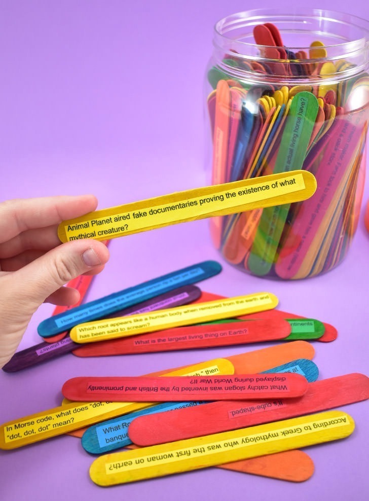 Make a super fun and easy DIY popsicle stick trivia game using whatever