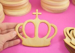 These wood crowns are the perfect size and shape to make DIY giant checkers.