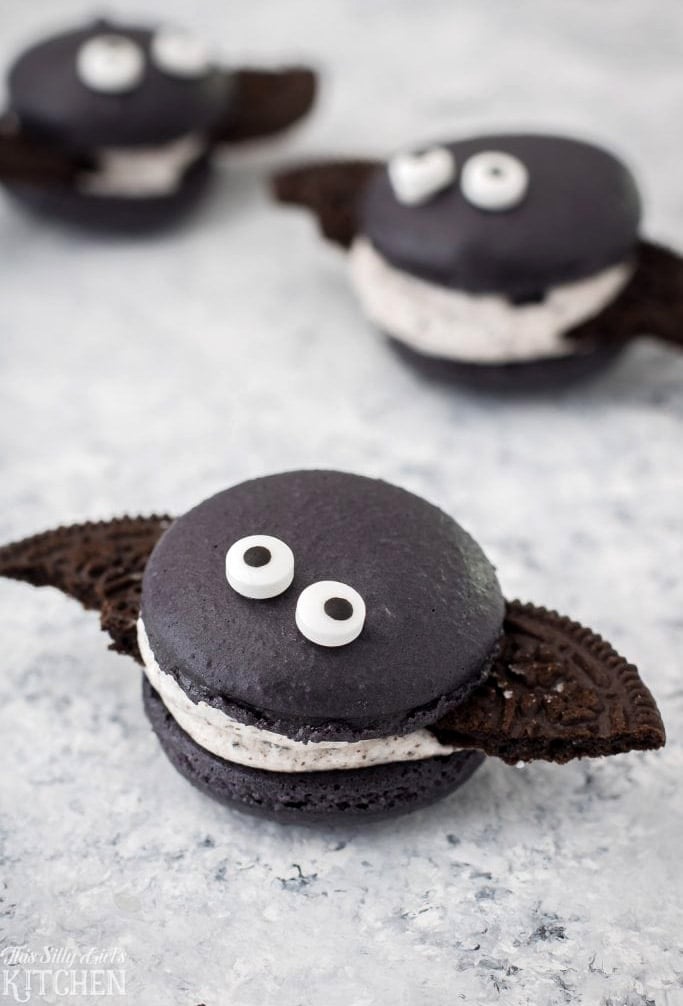 Halloween is the time to enjoy sweet treats! Check out these amazing sweet Halloween recipes with a dash of spooky!