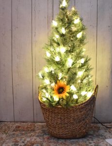 Having a pretty base tree is always the start to having a gorgeous tree in the end.