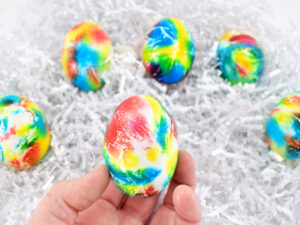 For this egg the dye was applied in a more circular, traditional tie dye design.