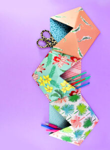 Too much stuff and not enough places to store it? Keep the little things organized with these DIY Chipboard Wall Pockets.