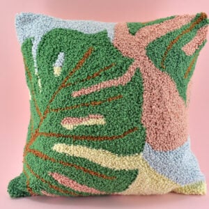 Calling all plant ladies (and gents)... This gorgeous monstera punch needle pattern is FREE and easy enough for punching beginners!