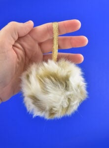 Tie off your thread and trim the tails. This boho Christmas ornament is done (and quite adorable, if I say so myself).