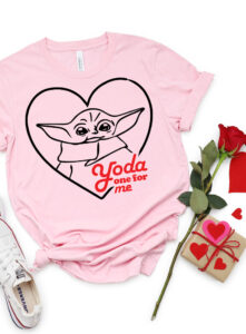 Declare your love for your favorite Valentine with this Baby "Yoda One for Me" free cut file. Perfect for any Star Wars or Mandalorian fan!
