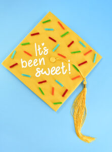 Check out 3 amazing DIY graduation caps made 30 minutes or less! Get the free cut space files + working with fonts and simple tutorial!