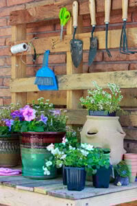 It's the perfect time of year to be outside! Check out 20+ of our favorite and totally unique garden projects you can make yourself!