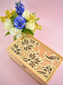 Learn step-by-step how to make a musical jewelry box from a gorgeous veneer inlay to adding the mechanism with a sentimental tune!