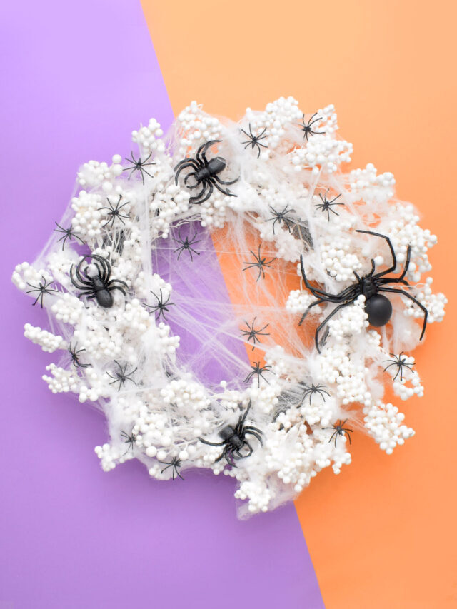 DIY Spiderweb Wreath