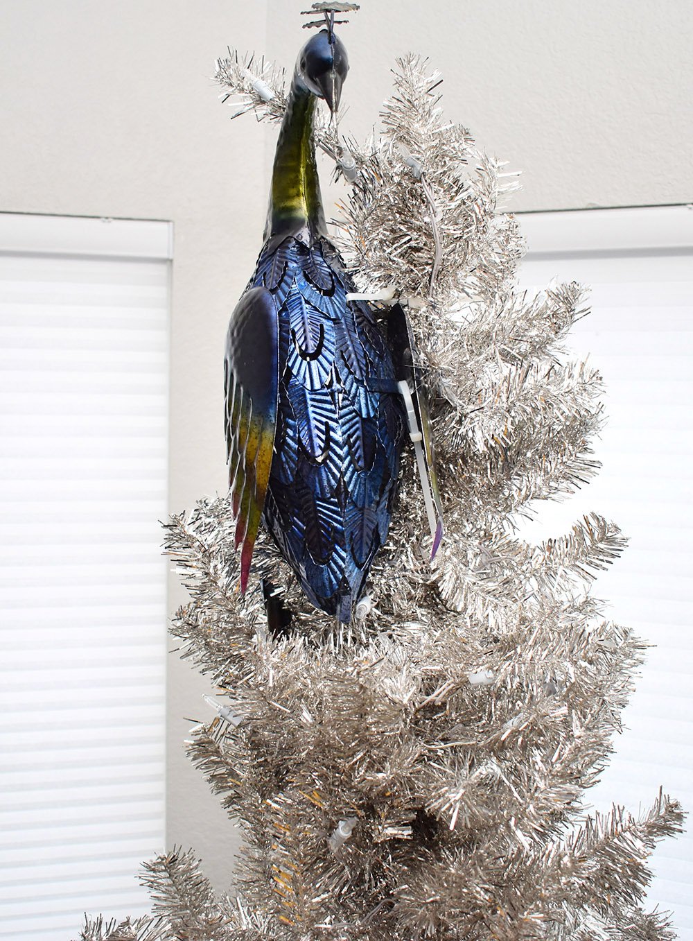 peacock feather christmas tree  Peacock christmas tree, Christmas