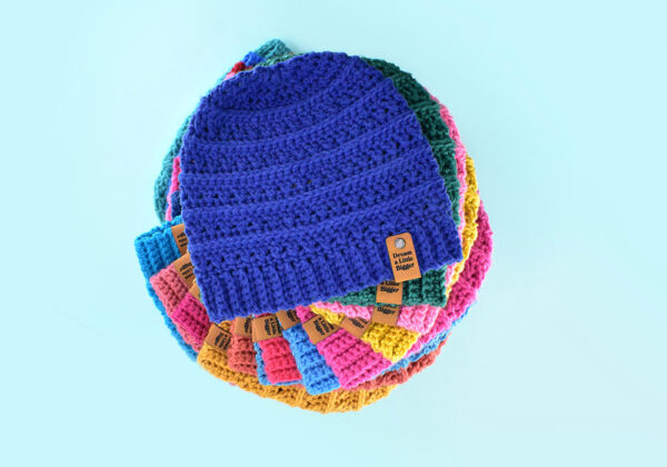 Looking for the best cheap yarn? We tested 21 brands and are sharing the results of our most loved (and hated) medium weight yarns.