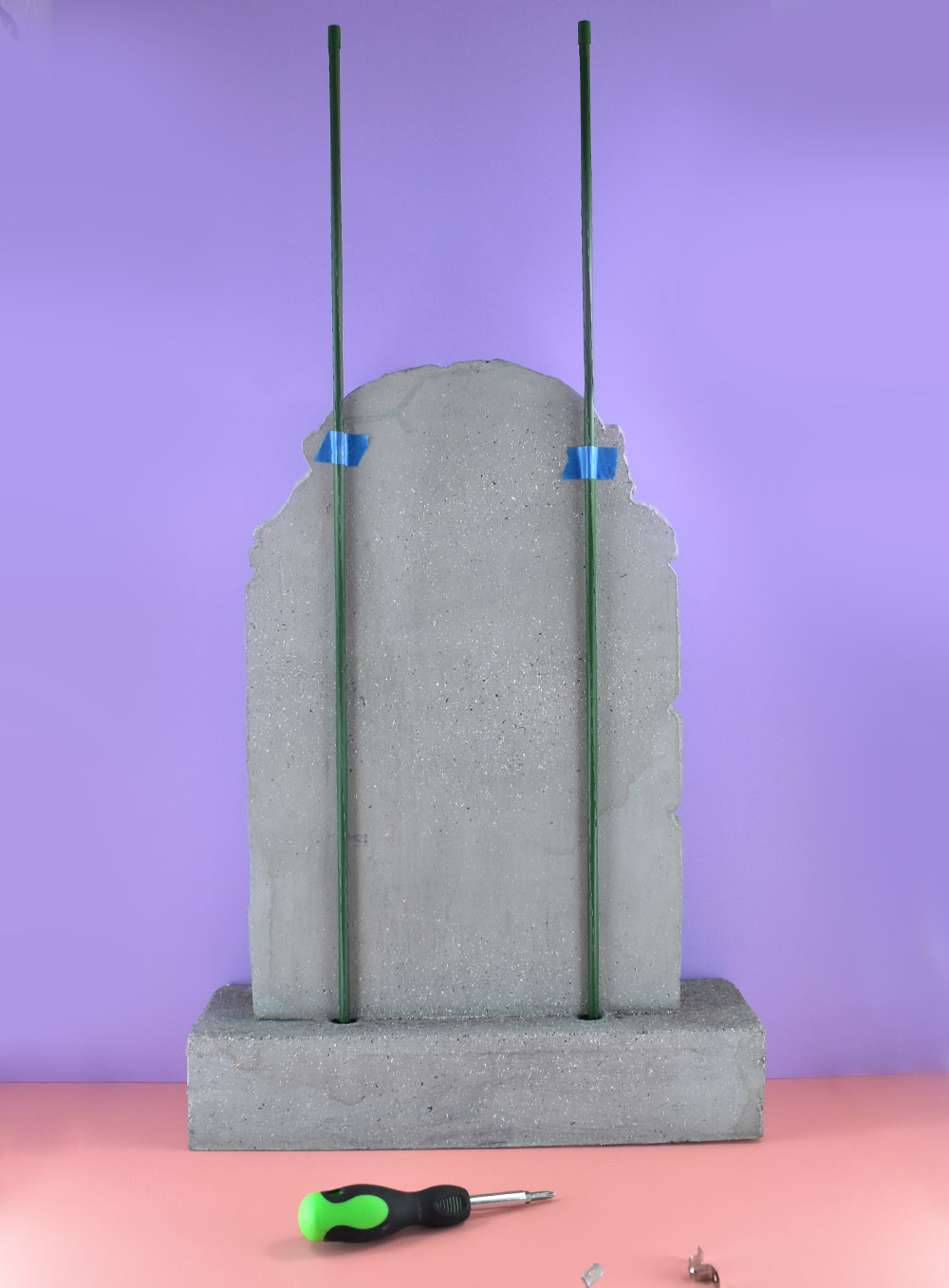 Learn how to make a chunky foam tombstone base for more realistic DIY Halloween tombstones.