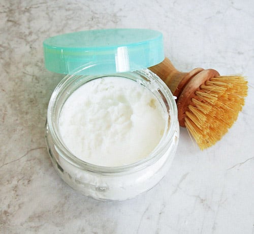 These DIY cleaners and homemade air fresheners are simple, quick and inexpensive to make using only 2 or 3 ingredients you probably already have on hand!